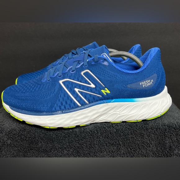 GENUINE NEW BALANCE EVOZ V2 BLUE SIZE 11 4E EXTRA WIDE RUNNING SHOE FRESH FOAM - Picture 1 of 9